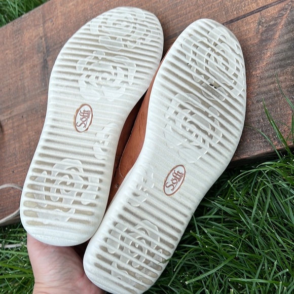 SOFFT BRAND LEATHER SLIP ON SHOES LIGHT BROWN/TAN SIZE 7.5 - Picture 10 of 17